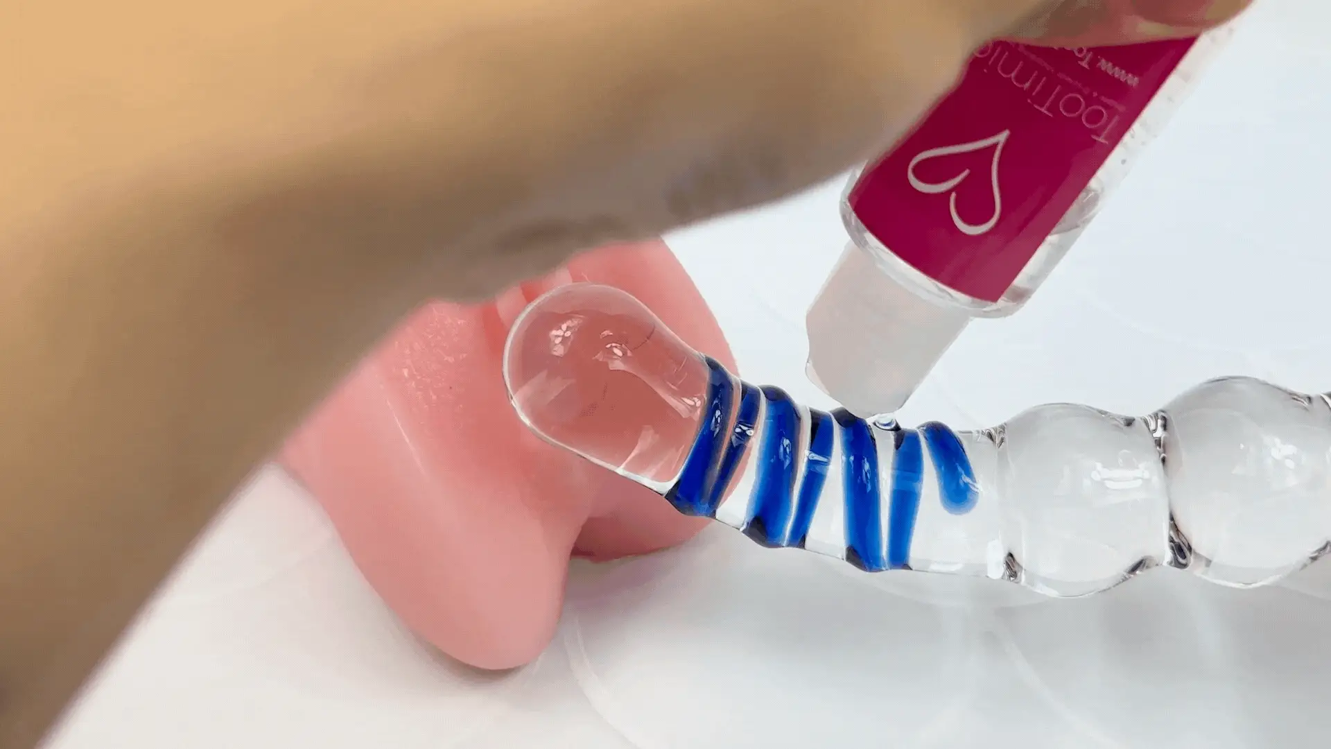 Jade Glass Gem - TooTimid.com 上排名第一的玻璃假阳具！