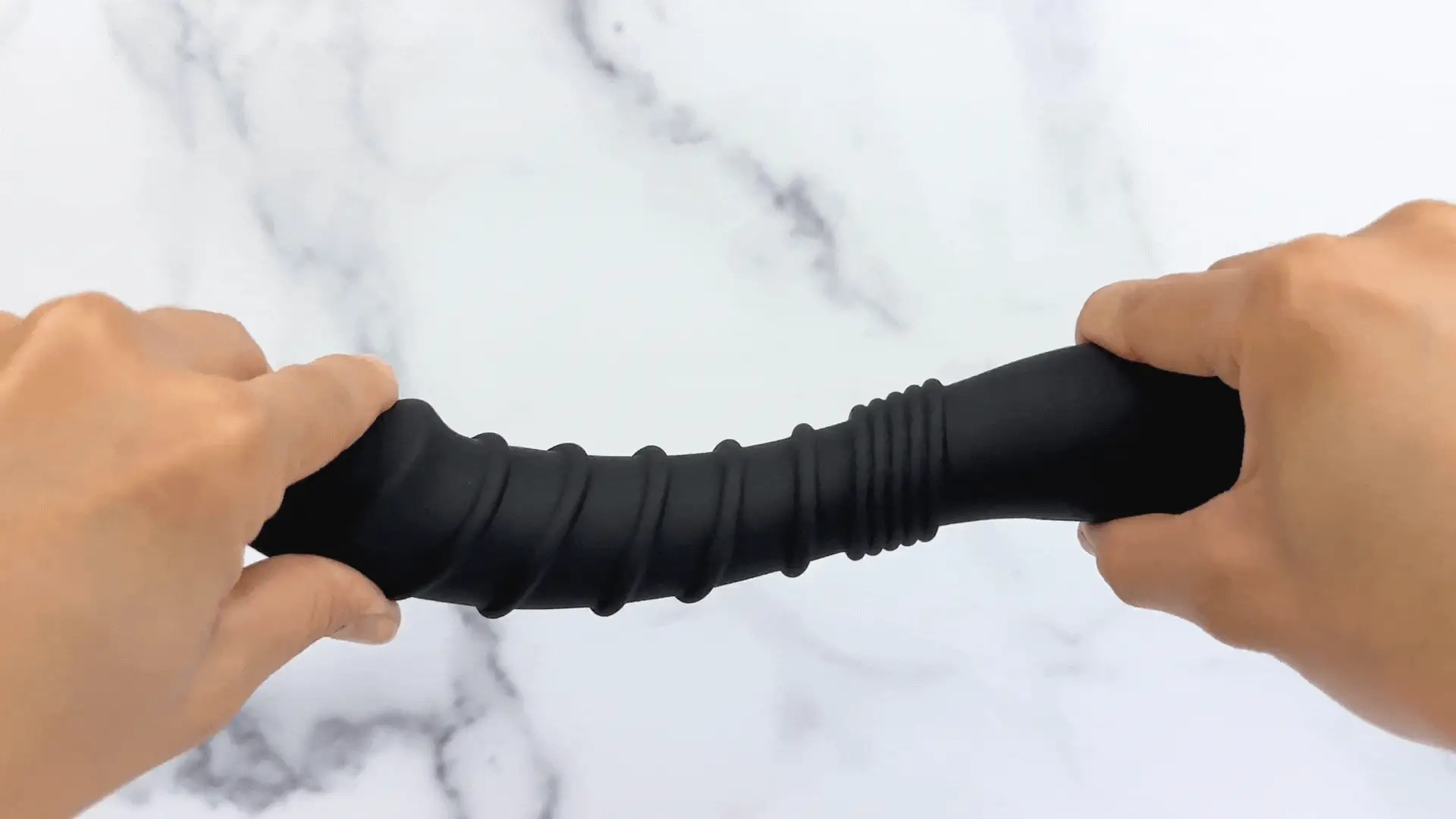 Ringed 硅胶振动强力假阳具，适用于G点与P点高潮