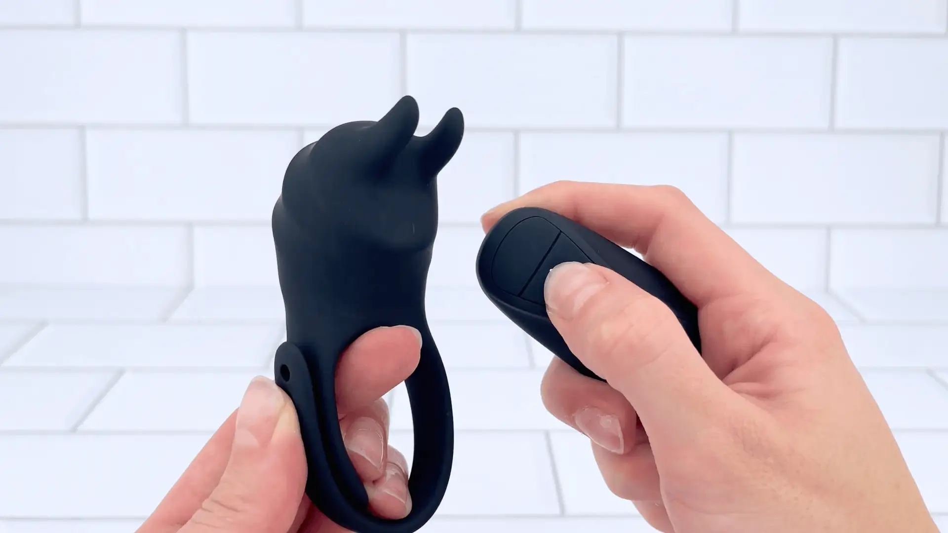 Adjustable Vibrating Couple's Cock Ring - Find Your Perfect Fit For Harder Erections & Clit-Teasing Vibes!