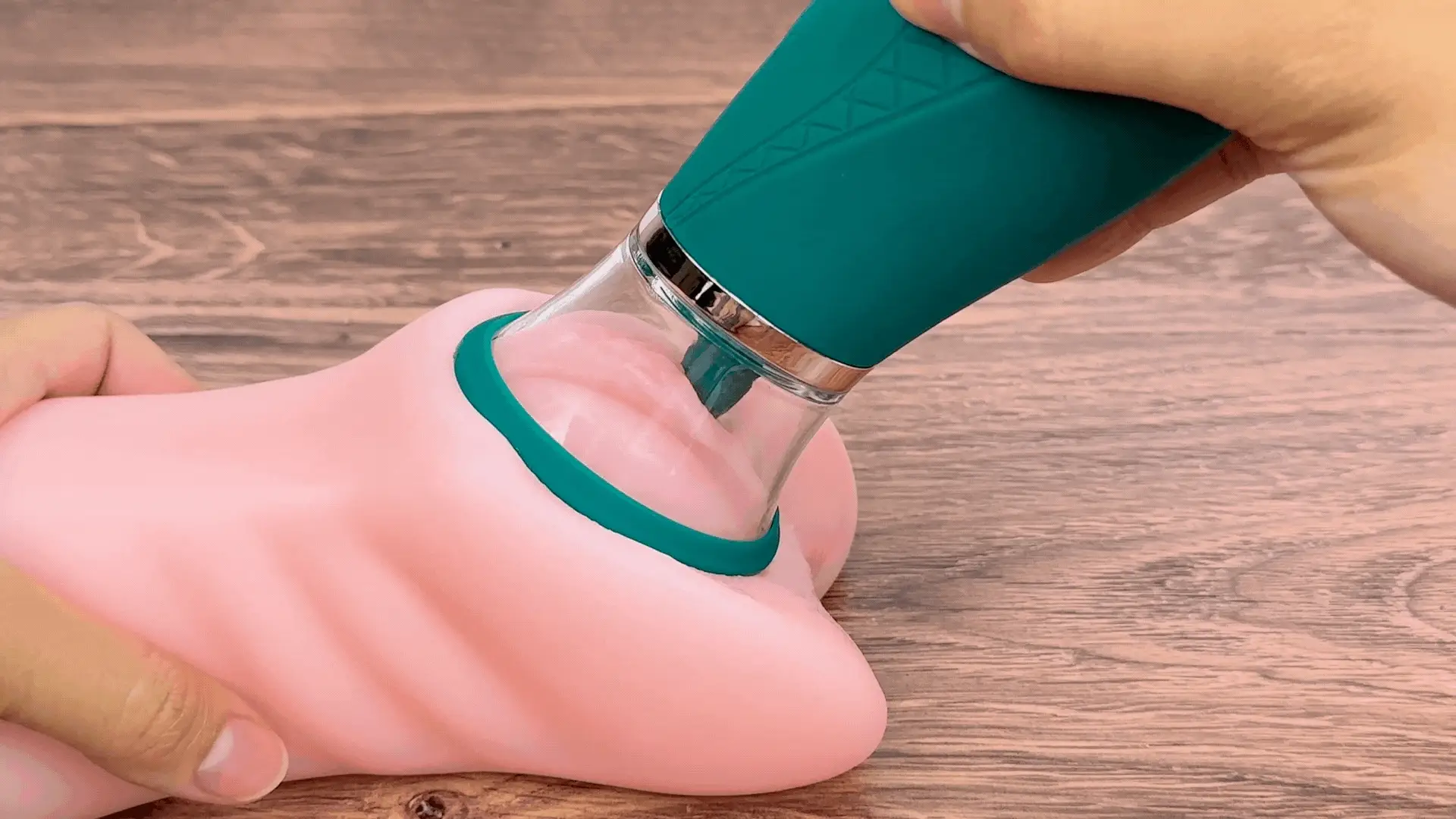 Ikshana Clit Licking and Sucking Tongue Handheld Clit Pump