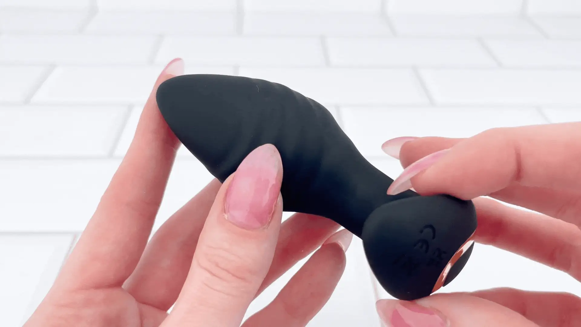 Vibrating & Rotating Bluetooth Butt Plug - Rotates Against Your P-Spot!
