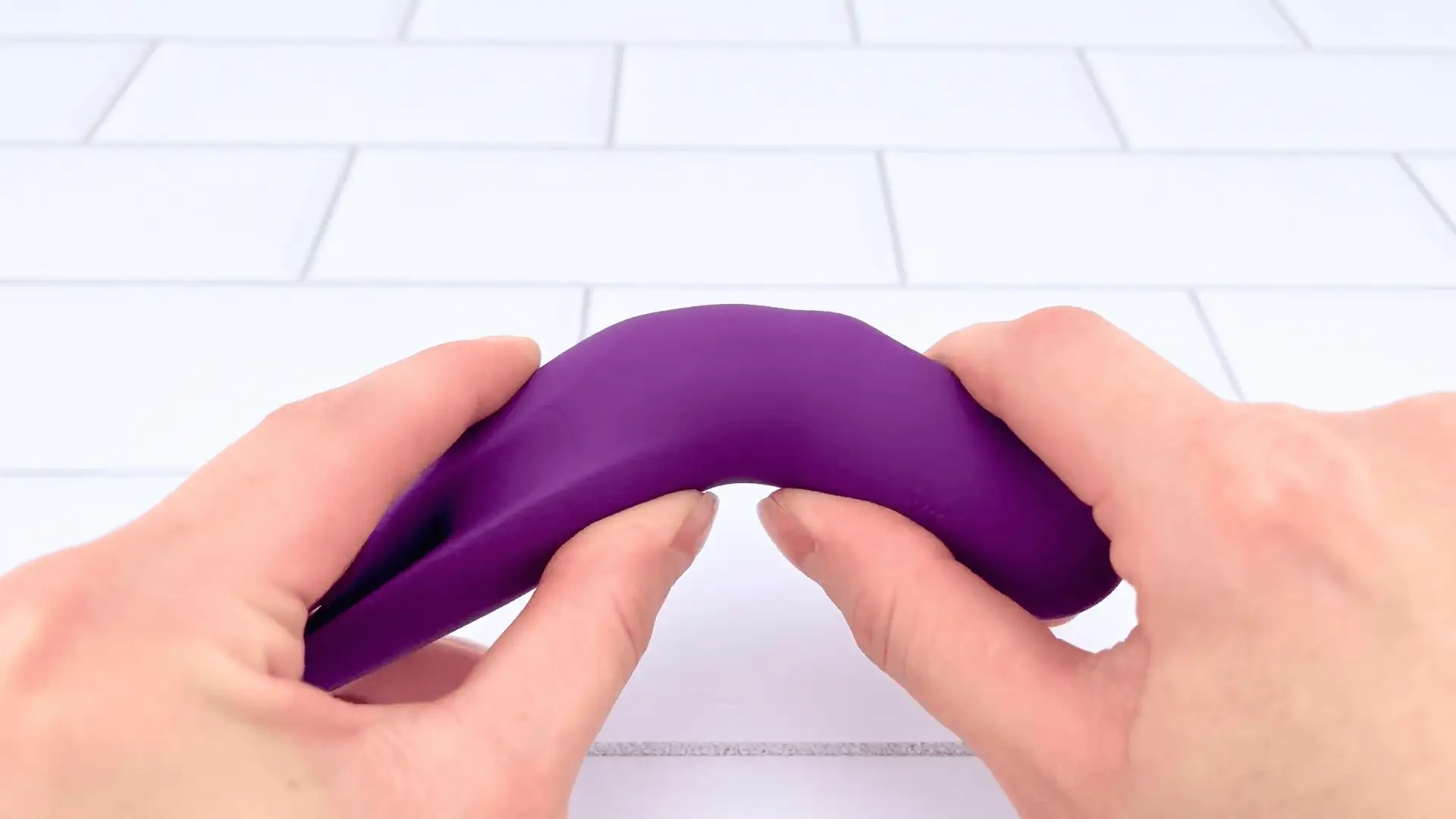 Double Tongue Vibrator - Fluttering Clit Teaser with 10 Modes