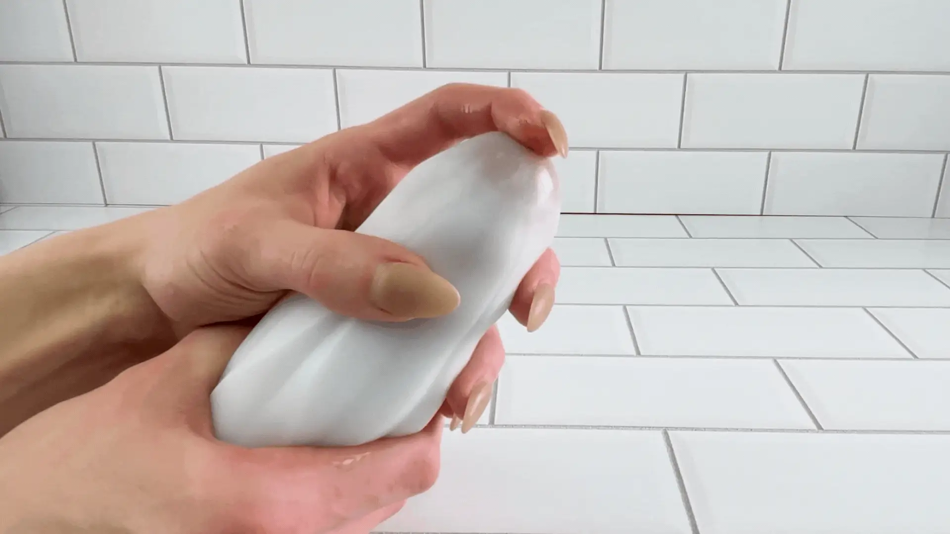 Cherry Blossom Masturbator Egg With Storage Case And Pleasure Nubs
