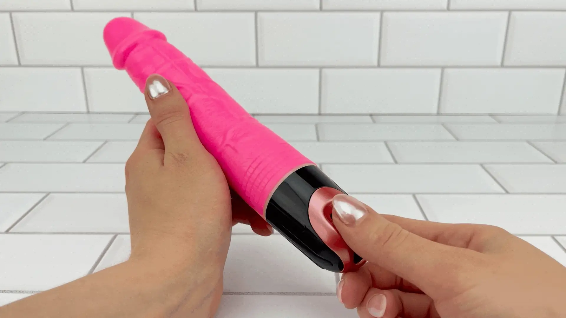9.5 Inch 长款血管纹理振动 Pink 假阳具 带多速旋钮