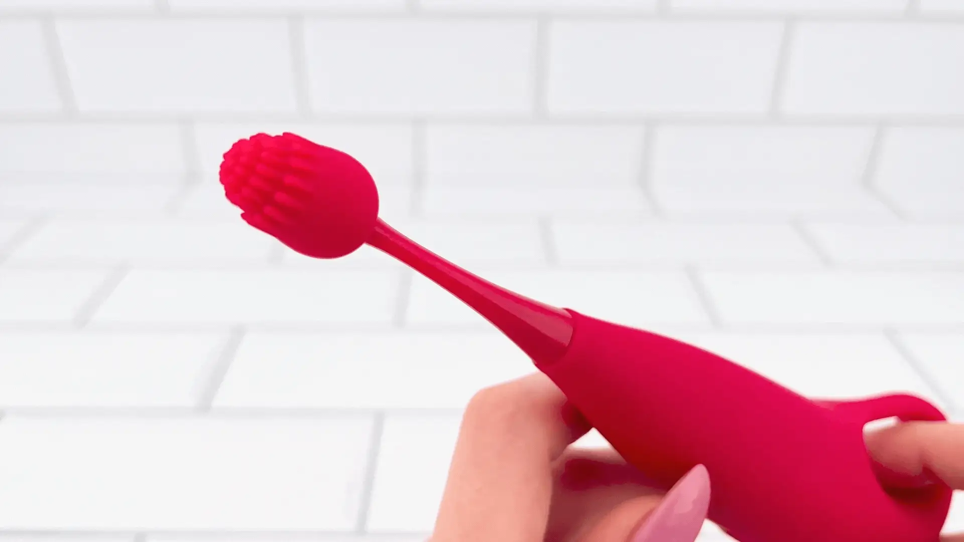 Pinpoint Clit Vibe with 9 Vibration Modes and Two Tip Attachments