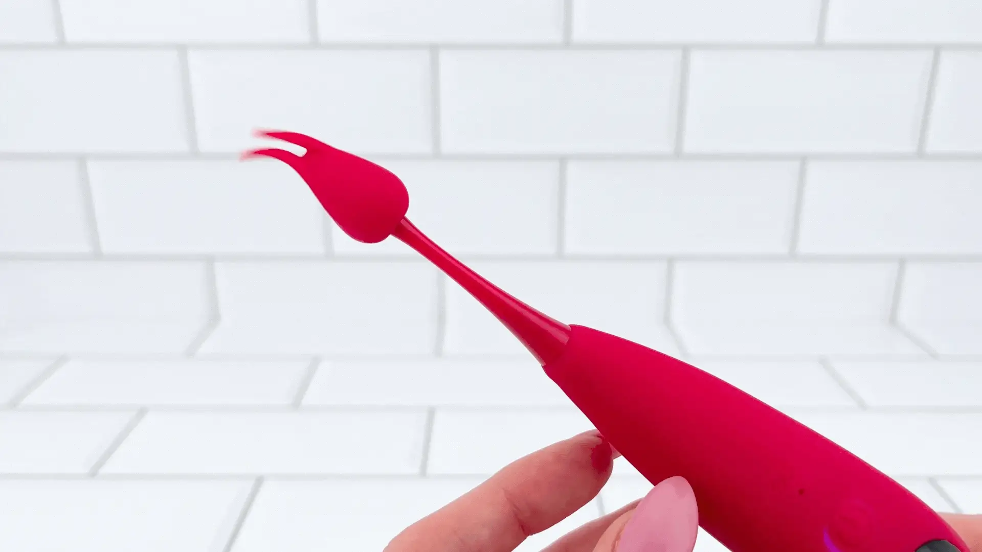 Pinpoint Clit Vibe with 9 Vibration Modes and Two Tip Attachments