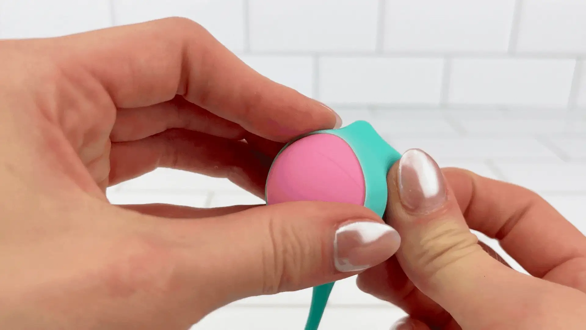 SORA Duo Tone Kegel Ball and Pleasure Ball Exerciser Set with Weighted Balls