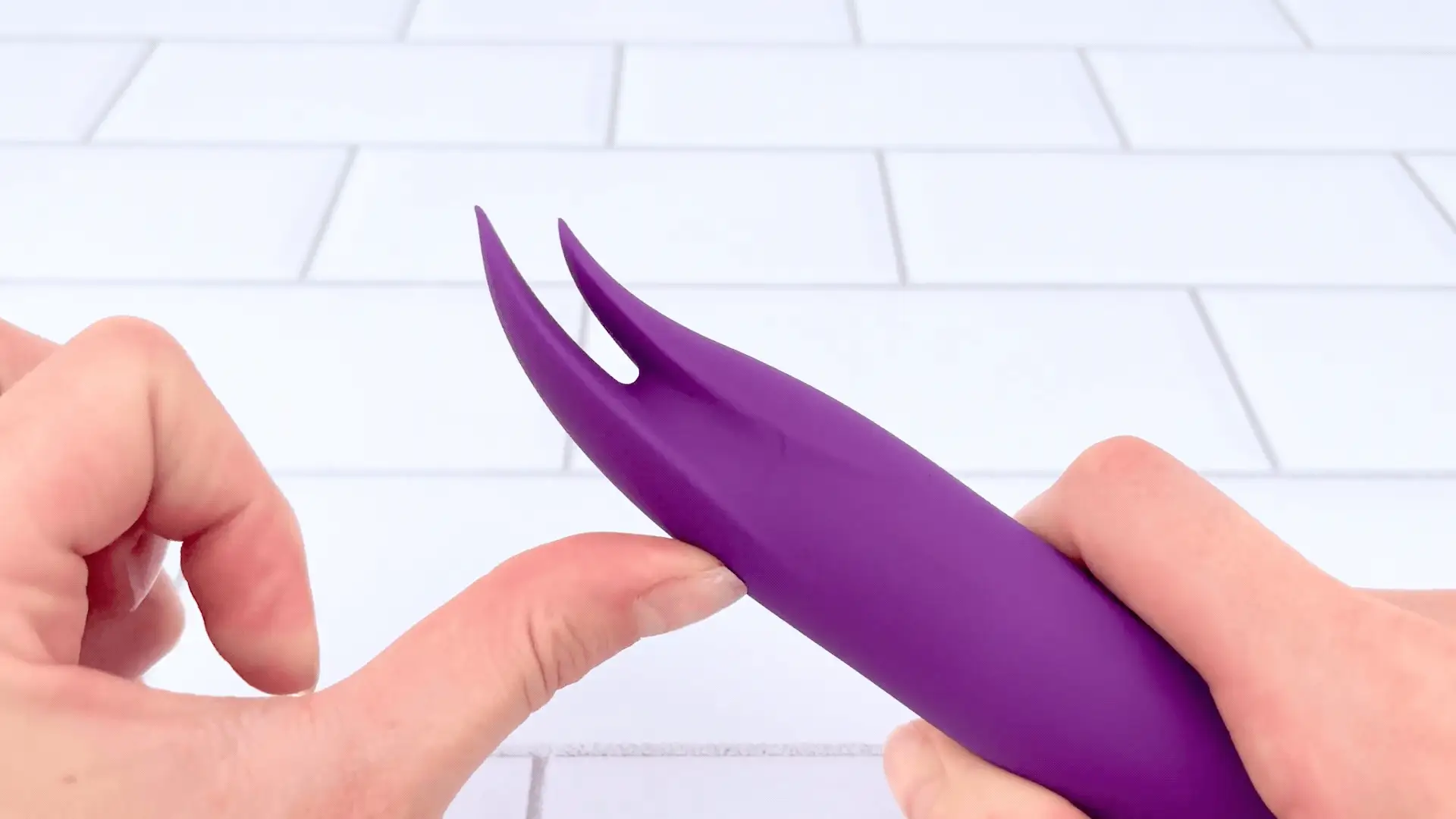 Double Tongue Vibrator - Fluttering Clit Teaser with 10 Modes