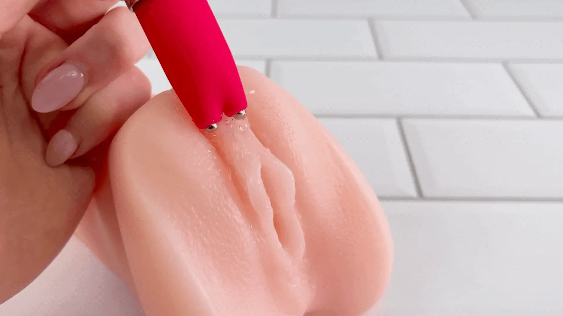 Electrostimulation Silicone Lipstick Vibe - 3 ELECTRO Settings and Powerful Vibes!