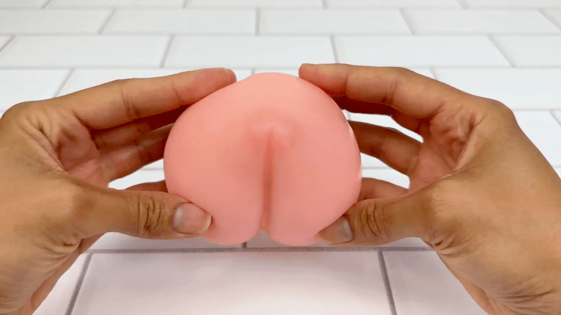 Tits & Ass Peach Masturbator With Dual POV Textured Sleeve