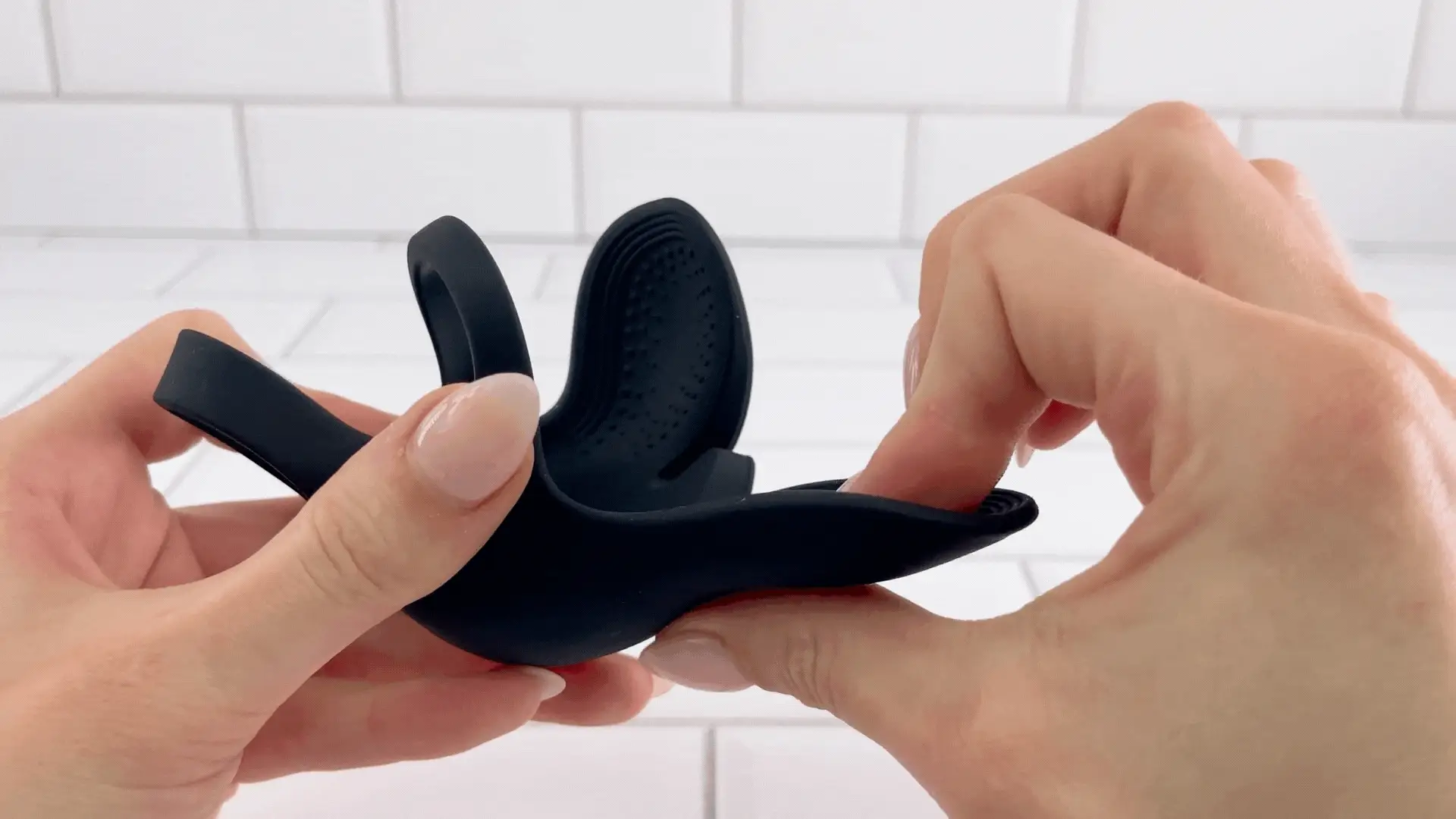 Laska Remote Cock and Ball Vibrator with 95-Minute Charge