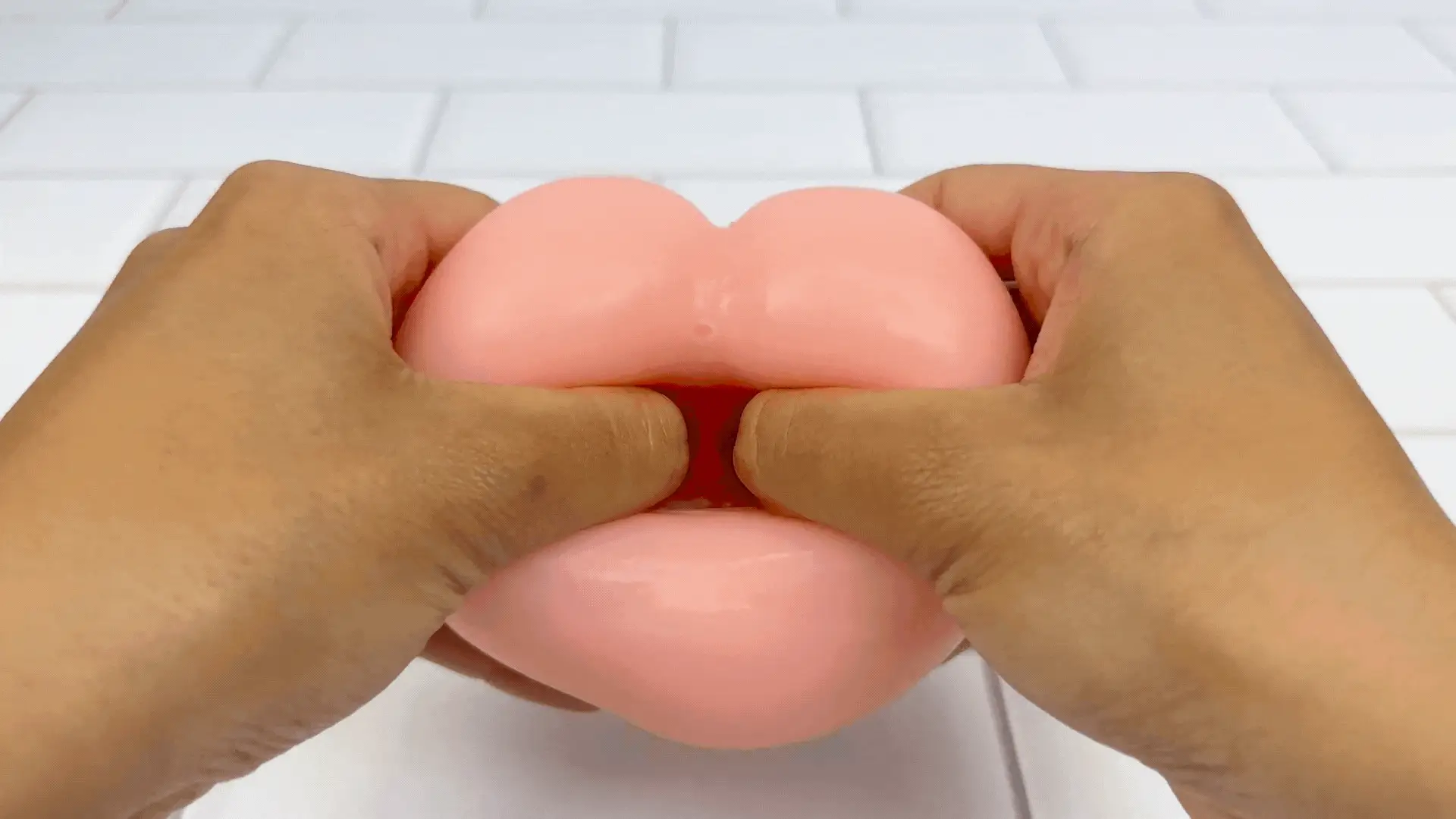 Tits & Ass Peach Masturbator With Dual POV Textured Sleeve