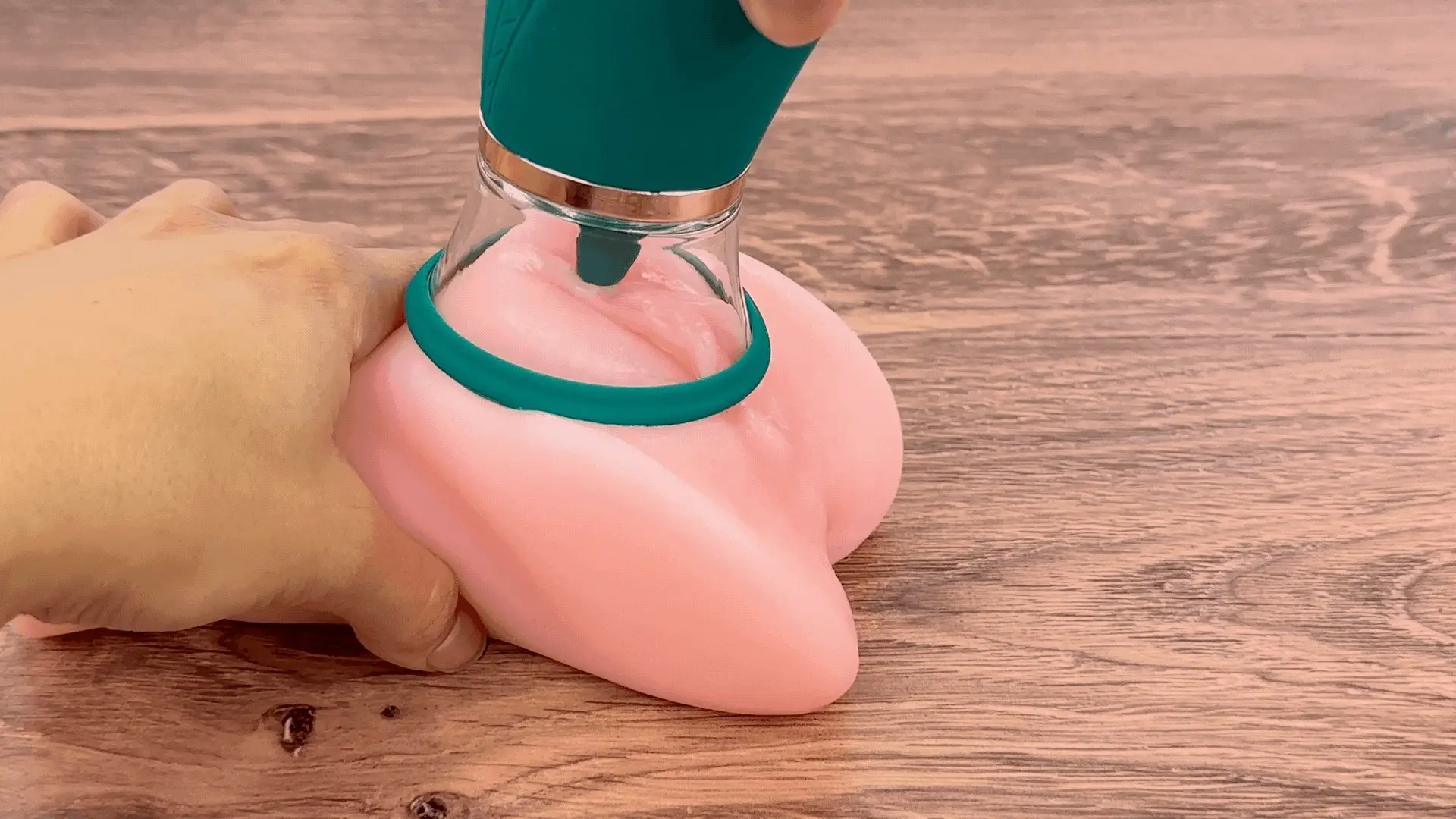 Ikshana Clit Licking and Sucking Tongue Handheld Clit Pump