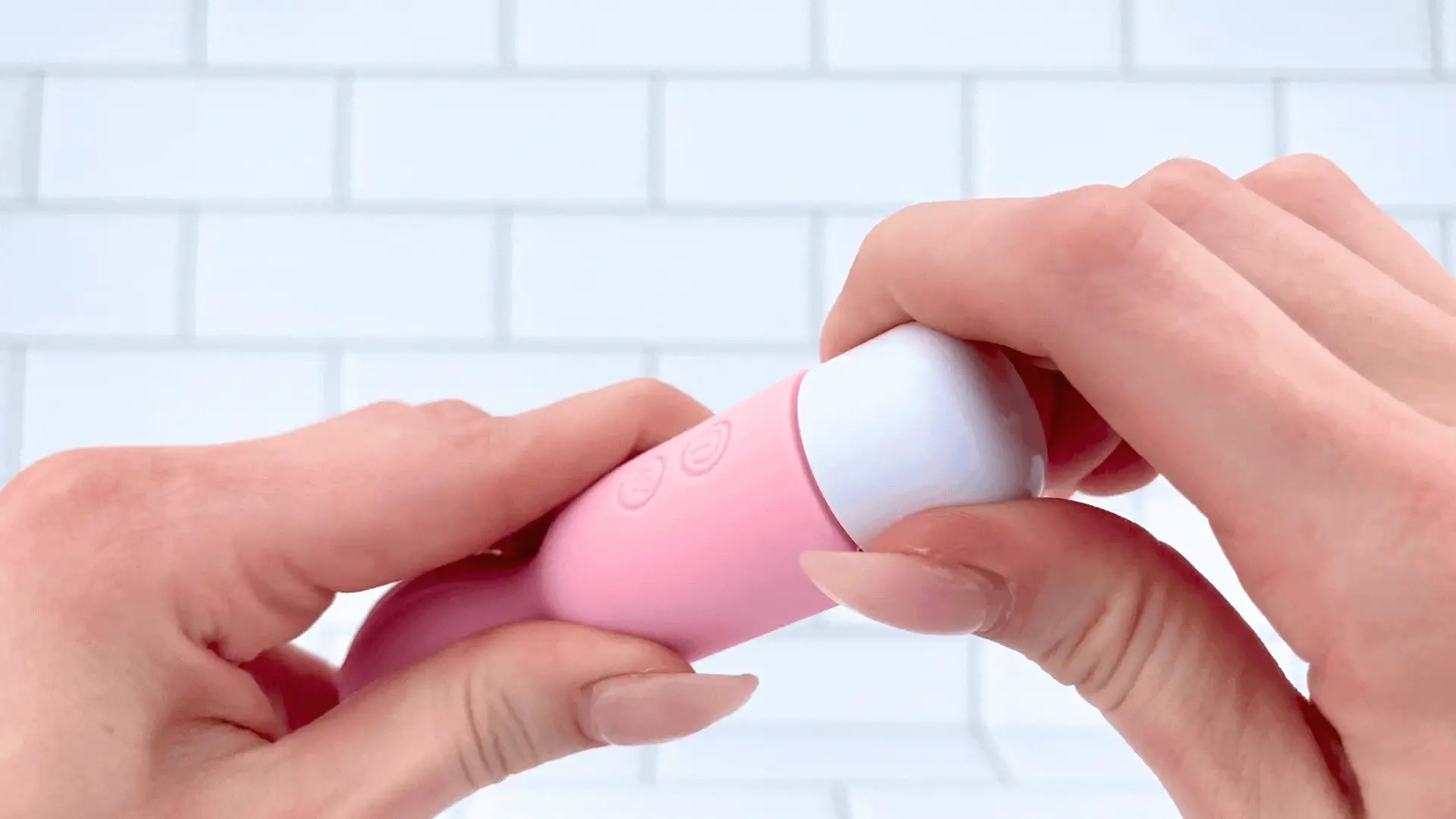 USB 微型阴蒂按摩棒振动器 - 性爱中更轻松、更强烈、更快速地获得阴蒂高潮！
